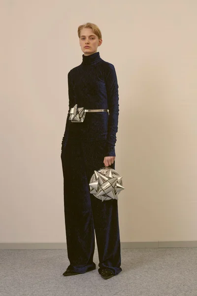 Look 12